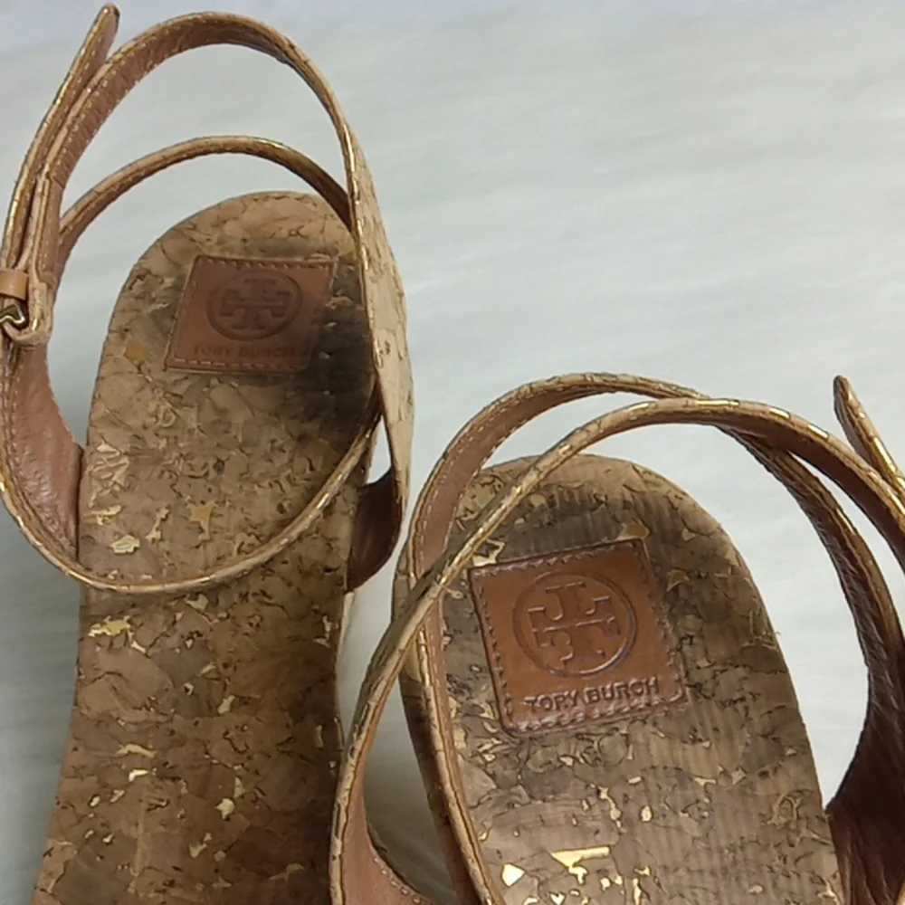 Tory Burch gold and brown heels - Picture 3 of 8